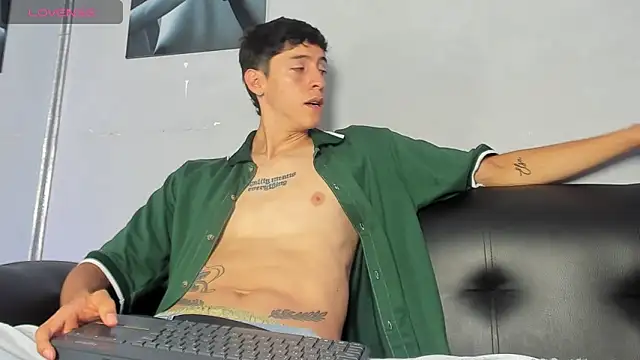 Jhon snow22 online show from November 19, 2025, 2:06 pm