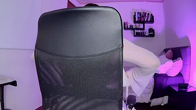 Violet moon24 online show from September 9, 2025, 10:59 am