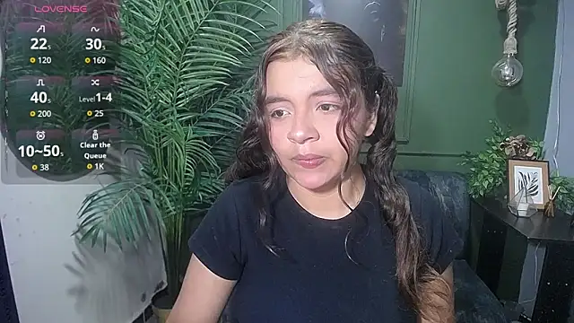 Snapshot of sweety_smilee chatting on September 25, 2025, 6:44 pm sweety smilee online show from September 25, 2025, 6:44 pm