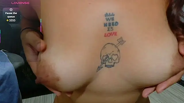 sweety smilee online show from February 12, 2026, 7:31 pm