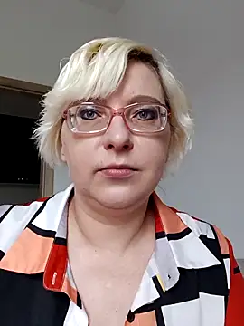 VikaKing online show from October 23, 2025, 8:57 am