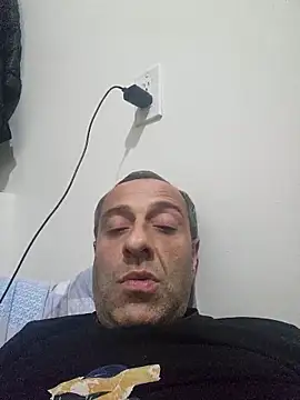 Snapshot of NY-DuDu chatting on December 4, 2025, 6:23 am NY-DuDu online show from December 4, 2025, 6:23 am