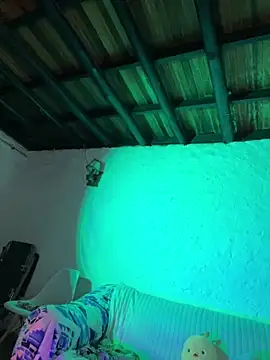 kaori 77 online show from October 28, 2025, 2:59 am