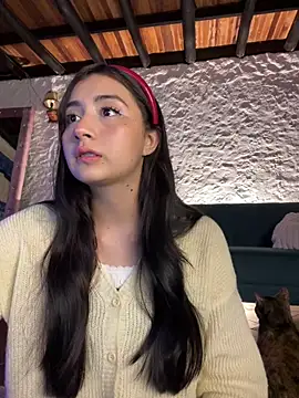 kaori 77 online show from February 18, 2026, 4:19 am