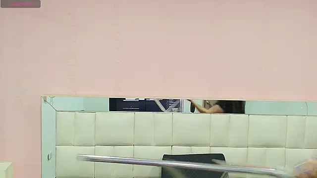 gisell gomez online show from November 21, 2025, 12:48 pm