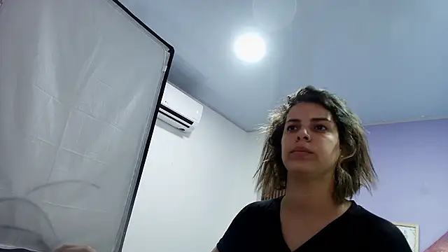 gisell gomez online show from March 3, 2026, 7:53 pm