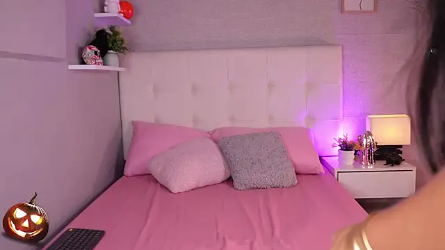 Snapshot of barbaramarmol chatting on October 31, 2025, 12:50 pm barbaramarmol online show from October 31, 2025, 12:50 pm