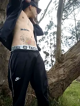 Thomasjons  online show from November 26, 2025, 2:40 pm