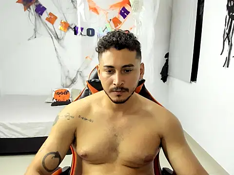 ashlan king online show from November 7, 2025, 2:33 am