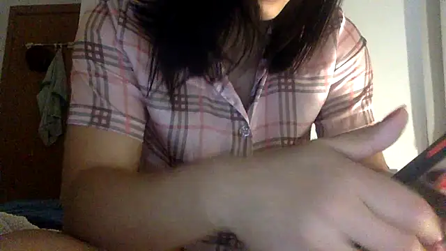 SEXOFLION online show from November 6, 2025, 6:31 pm