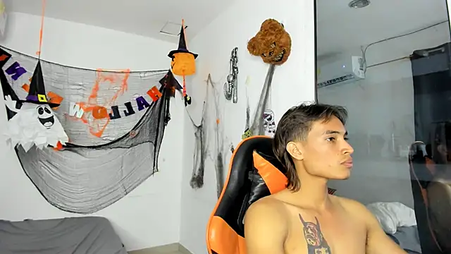 kenshi roa online show from November 14, 2025, 4:44 am