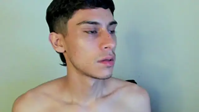 axel davis  online show from December 18, 2025, 1:11 am