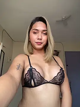 Snapshot of IvoryKath chatting on November 5, 2025, 2:55 am IvoryKath online show from November 5, 2025, 2:55 am