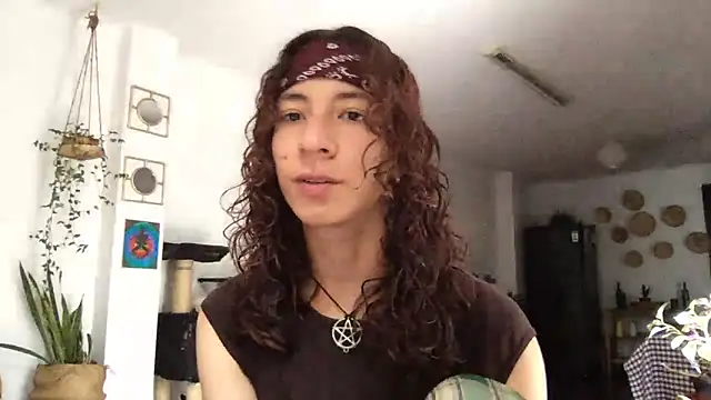 Snapshot of camille_delrey chatting on May 14, 2026, 6:26 pm camille delrey online show from May 14, 2026, 6:26 pm