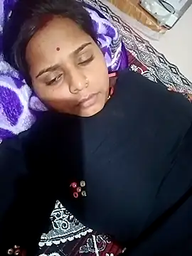 Snapshot of Hot_crety chatting on September 9, 2025, 2:27 pm Hot crety online show from September 9, 2025, 2:27 pm