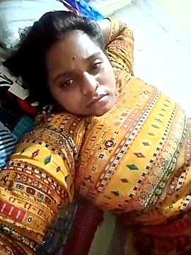 Snapshot of Hot_crety chatting on November 4, 2025, 11:59 pm Hot crety online show from November 4, 2025, 11:59 pm