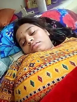 Snapshot of Hot_crety chatting on November 8, 2025, 11:58 pm Hot crety online show from November 8, 2025, 11:58 pm