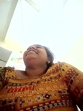 Hot crety online show from November 19, 2025, 1:05 am