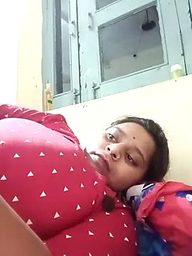 Snapshot of Hot_crety chatting on June 27, 2026, 4:56 pm Hot crety online show from June 27, 2026, 4:56 pm