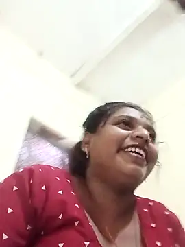 Snapshot of Hot_crety chatting on June 29, 2026, 7:14 am Hot crety online show from June 29, 2026, 7:14 am