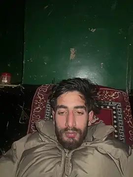 lyath3245 online show from February 11, 2026, 4:23 pm