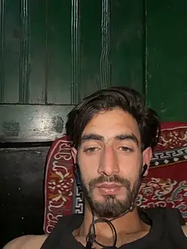 lyath3245 online show from April 16, 2026, 7:36 pm