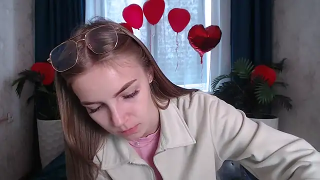 HitGyrl online show from February 23, 2026, 8:22 am