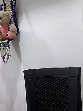 Snapshot of sneha_bebo chatting on November 5, 2025, 3:45 pm sneha bebo online show from November 5, 2025, 3:45 pm