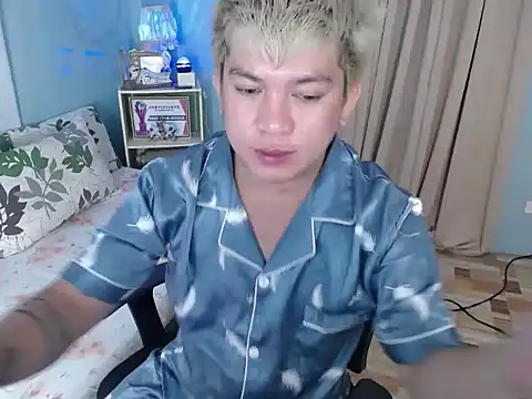 Fuckboii intown online show from November 30, 2025, 1:48 pm