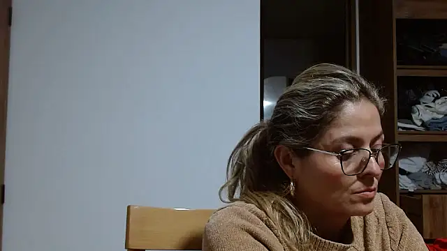 linda-mature43 online show from October 17, 2025, 1:20 am