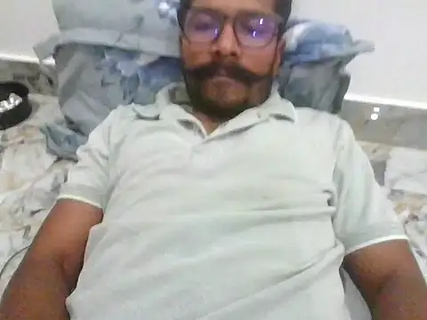 hosur horny online show from April 24, 2026, 5:15 pm