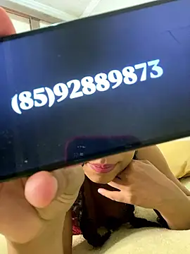 Snapshot of jhennyfer chatting on January 13, 2026, 4:29 am jhennyfer online show from January 13, 2026, 4:29 am