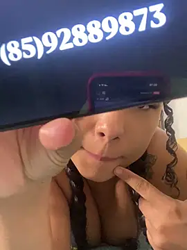 Snapshot of jhennyfer chatting on January 15, 2026, 5:23 am jhennyfer online show from January 15, 2026, 5:23 am