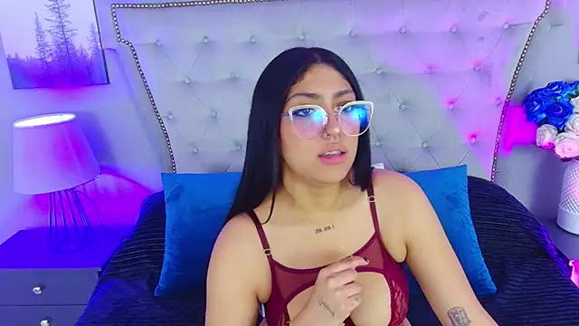 Scarlett Blaze1 online show from September 15, 2025, 12:49 pm