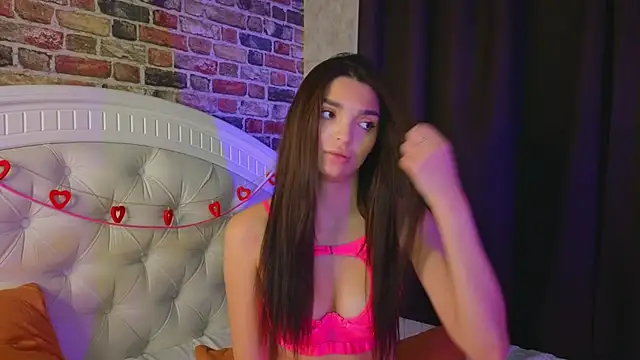 MarciaMarshall online show from September 21, 2025, 9:38 pm