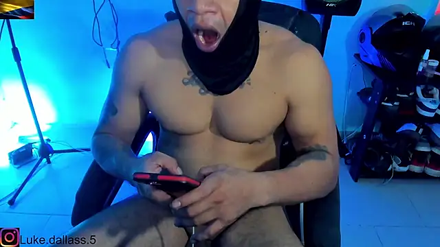 zeus 7777 online show from January 18, 2026, 11:03 am