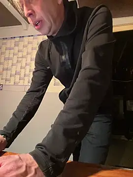 lebensfroh online show from March 9, 2026, 8:13 pm