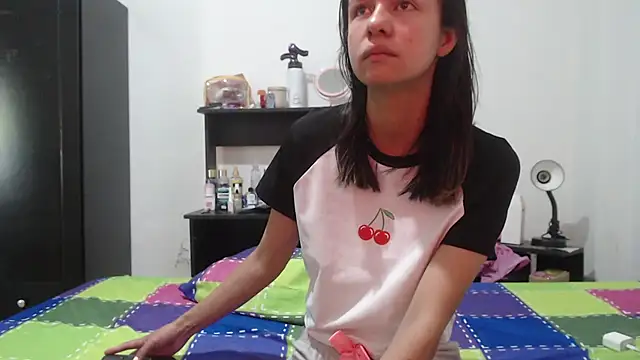 Snapshot of nathaly_jones_ chatting on July 7, 2026, 1:04 pm nathaly jones online show from July 7, 2026, 1:04 pm
