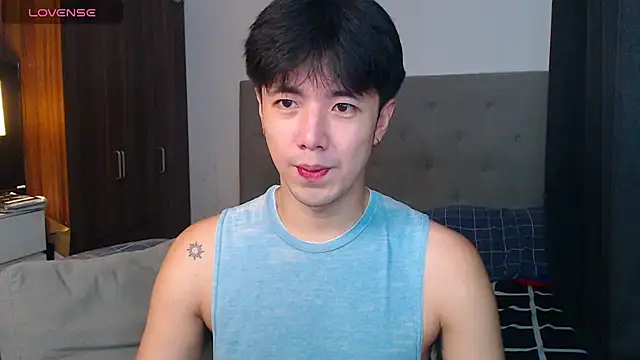 Snapshot of Addictiveboi chatting on October 1, 2025, 3:01 am Addictiveboi online show from October 1, 2025, 3:01 am