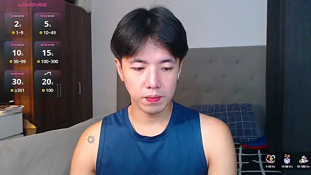 Snapshot of Addictiveboi chatting on October 2, 2025, 2:29 am Addictiveboi online show from October 2, 2025, 2:29 am