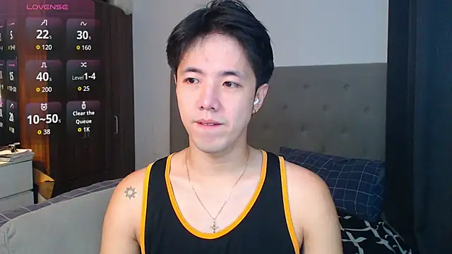 Snapshot of Addictiveboi chatting on October 4, 2025, 3:04 am Addictiveboi online show from October 4, 2025, 3:04 am