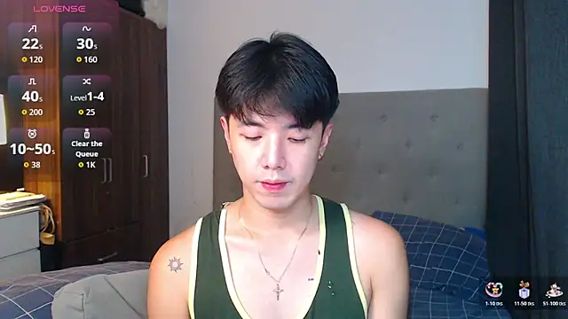 Snapshot of Addictiveboi chatting on October 24, 2025, 2:41 am Addictiveboi online show from October 24, 2025, 2:41 am