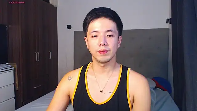 Addictiveboi online show from April 5, 2026, 6:10 am