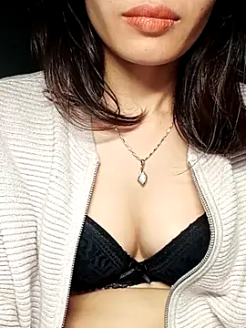 Hinna x online show from November 16, 2025, 8:36 pm