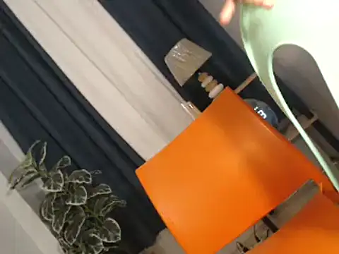 Snapshot of yourmochaloca69 chatting on October 5, 2025, 12:25 pm yourmochaloca69 online show from October 5, 2025, 12:25 pm