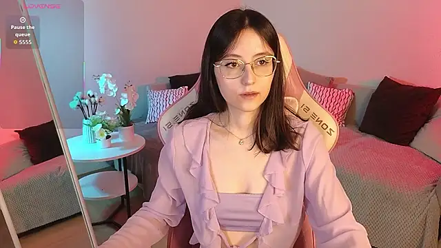 EsmaWonka online show from March 8, 2026, 7:12 am