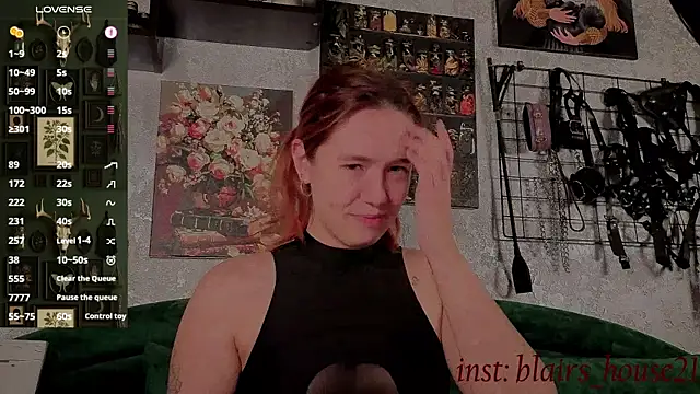 Snapshot of the_high_priestess chatting on November 9, 2025, 6:01 am the high priestess online show from November 9, 2025, 6:01 am