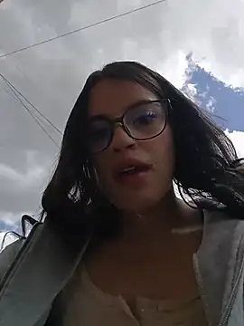 asumi 18 online show from November 7, 2025, 5:24 pm