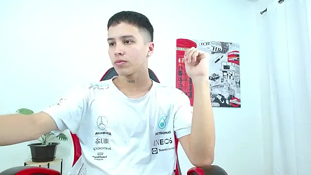 Snapshot of Cumandres18 chatting on October 28, 2025, 1:58 pm Cumandres18 online show from October 28, 2025, 1:58 pm