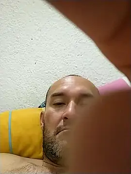 Snapshot of Josephfas chatting on October 10, 2025, 4:33 am Josephfas online show from October 10, 2025, 4:33 am